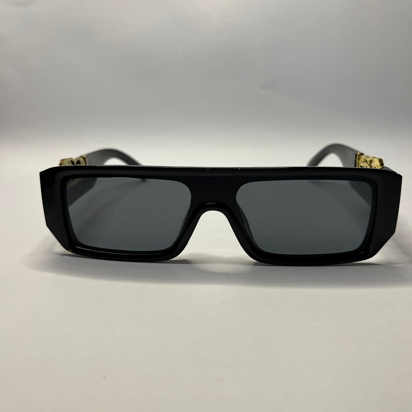Bold Panther Square Sunglasses – Black & Gold