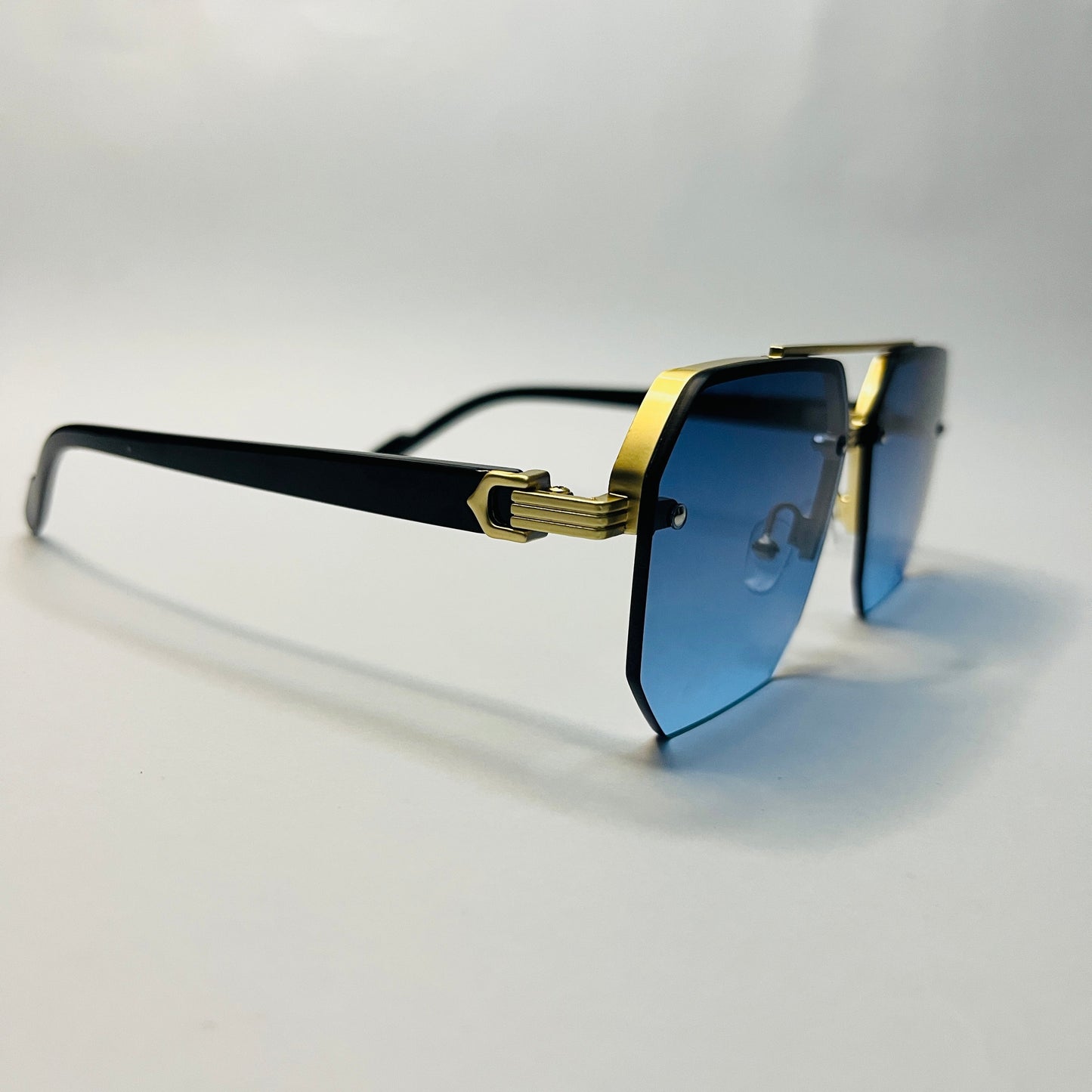 Geometric Gradient Blue Rimless Sunglasses
